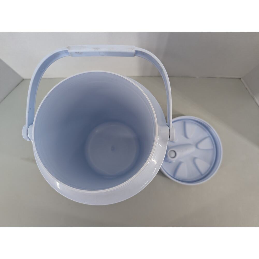 Vintage Rubbermaid One Gallon Drinking Cooler Handle Spout Blue Ribbed 11” - Picture 3 of 4